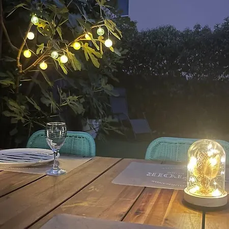 Tres Bel Appartement Contemporain Et Calme Frejus Exterior photo