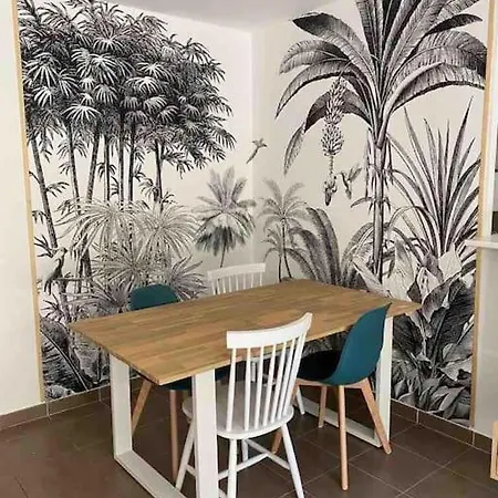 Tres Bel Appartement Contemporain Et Calme Frejus Exterior photo