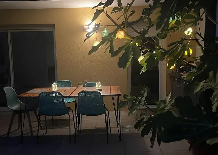 Tres Bel Appartement Contemporain Et Calme