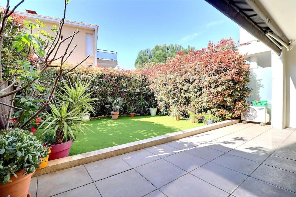 Tres Bel Contemporain Et Calme Apartment